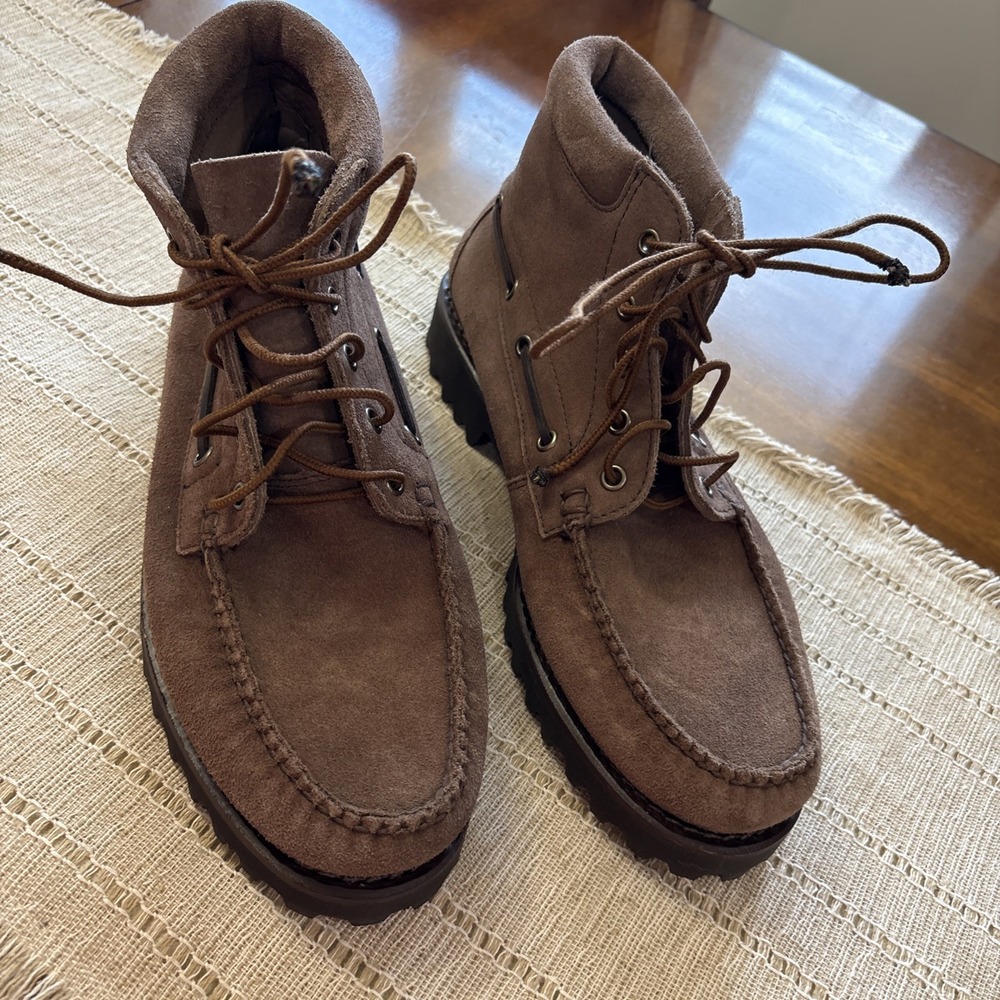 L.L. Bean Men's Allagash Handsewn Chukka Boots - Size 9.5 D